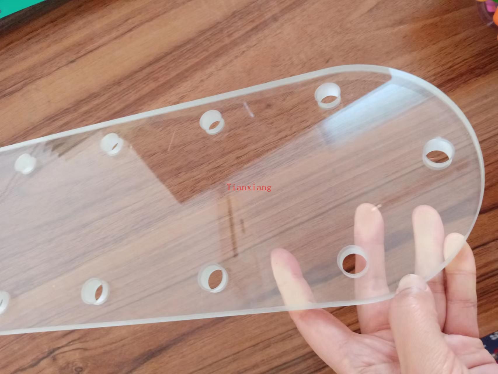 Custom tempered borosilicate glasses for indoor and outdoor fireplaces